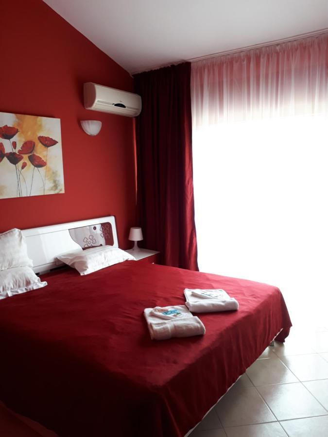 Family Hotel Gogov Sinemoretz Habitación foto